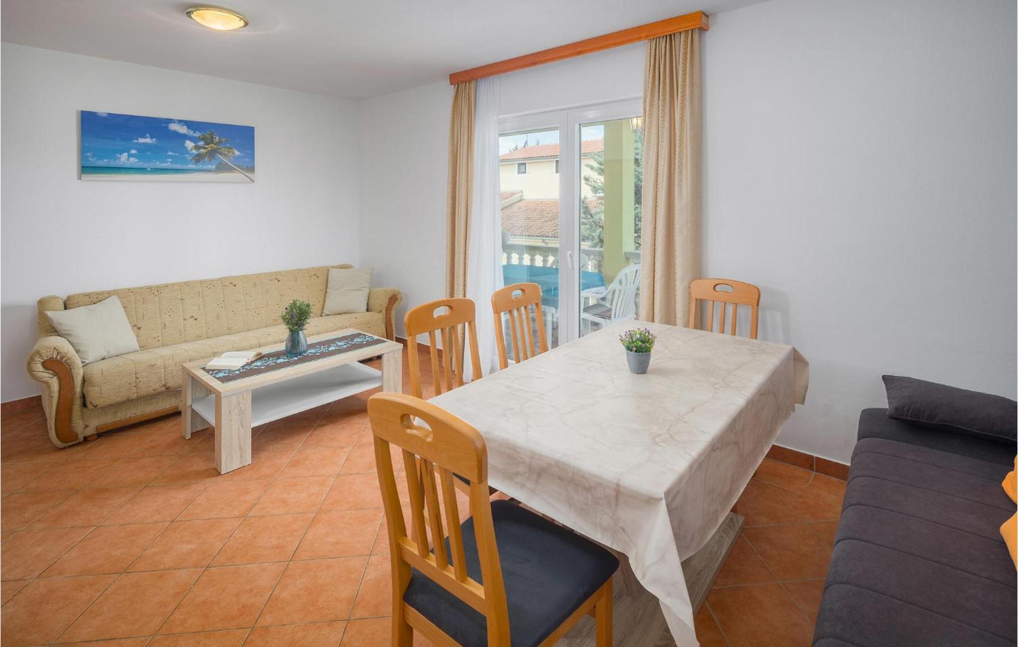 1 Bedroom Beautiful Apartment In Porec Ngoại thất bức ảnh